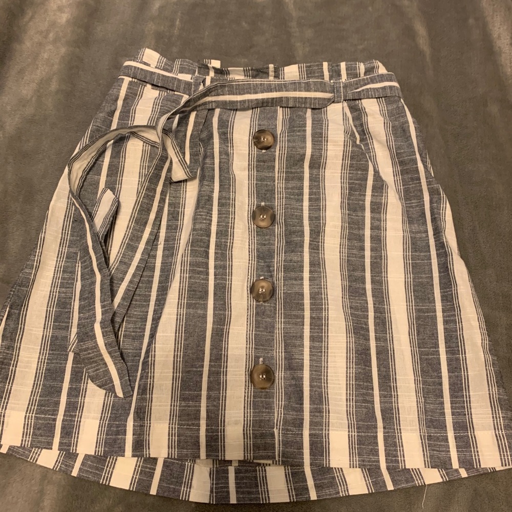 Button up skirt with tie belt